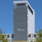 Cho Thuê Tòa Văn Phòng 8 Tầng Mặt Phố Ngô Gia Tự, Long Biên. DT 350m2. MT 8.2m nở hậu. Giá 300 Tr/th